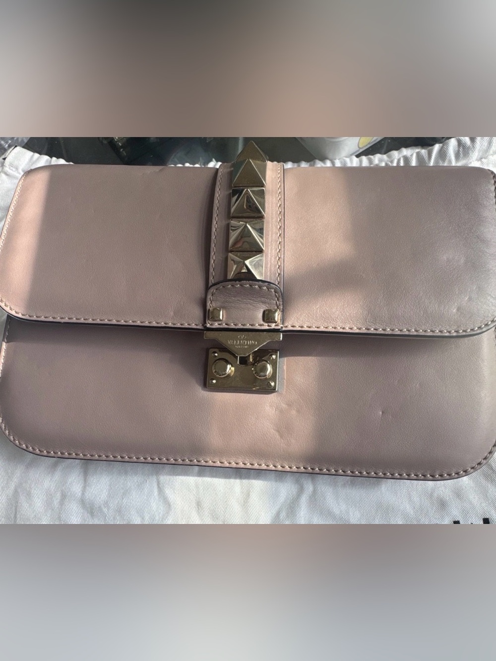 Valentino Garavani Rockstud Leather Shoulder Bag in Pale Pink with Gold Hardware